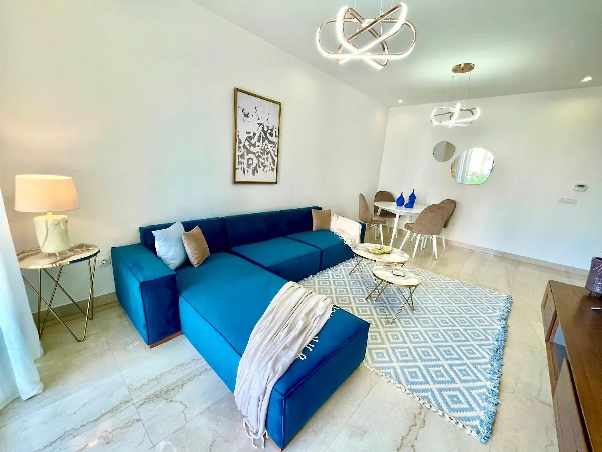 New Bright And Luxurious 2Bds In Rd Malaga B10 Apartment Carthage